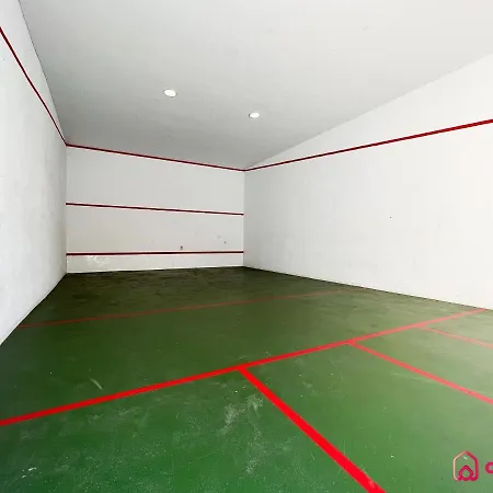 Piscina, Gym/squash Y Playa *