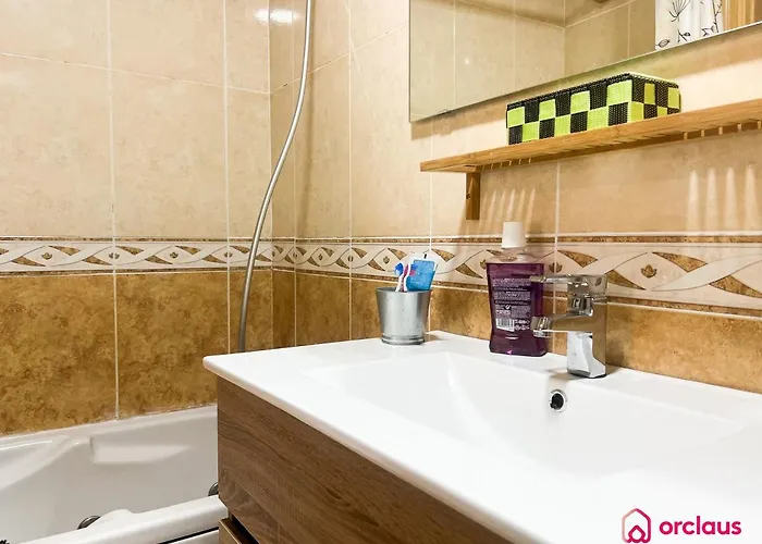 Piscina, Gym/squash Y Playa *