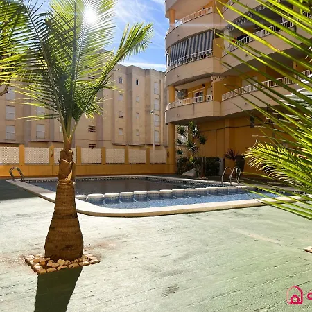 Piscina, Gym/squash Y Playa