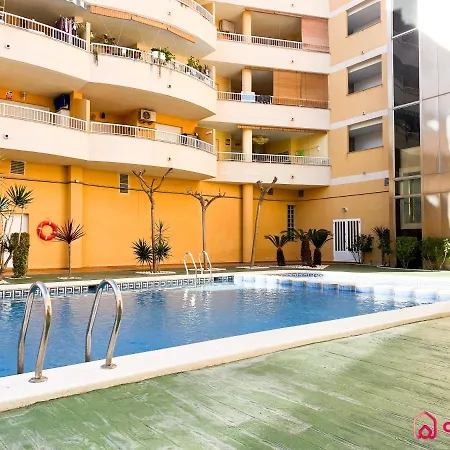 Piscina, Gym/squash Y Playa